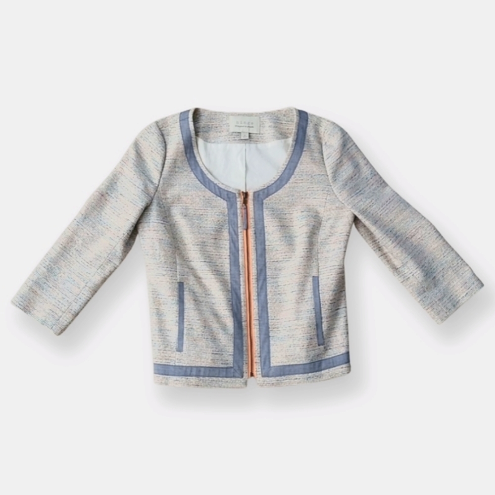 Hinge Jacket with 3/4 length sleeves